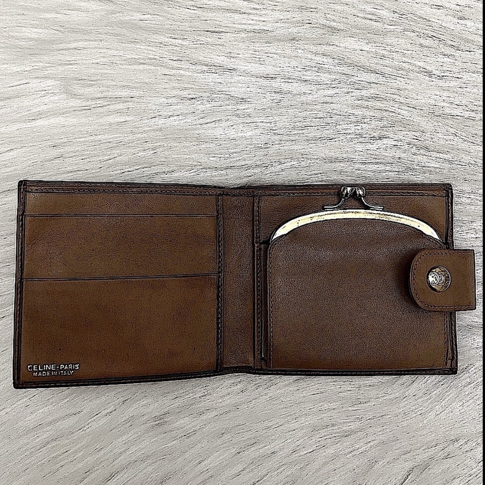 CELINE - GRAY TAN MACADAM TRIOMPHE COMPACT KISSLOCK BIFOLD WALLET - Picture 4 of 12
